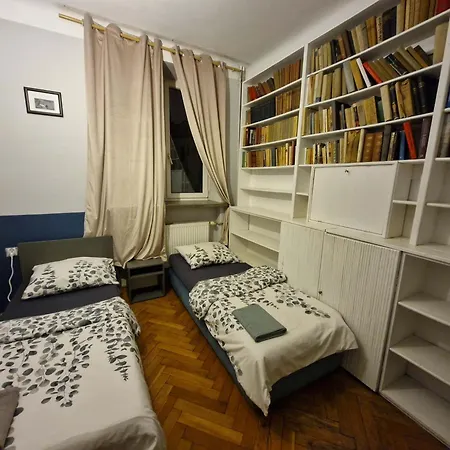 Retro Centrum Δωμάτια σε οικογενειακή κατοικία *