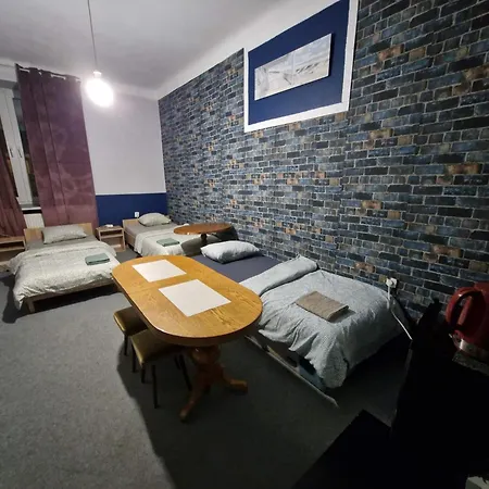 Δωμάτια σε οικογενειακή κατοικία Retro Centrum Βαρσοβία